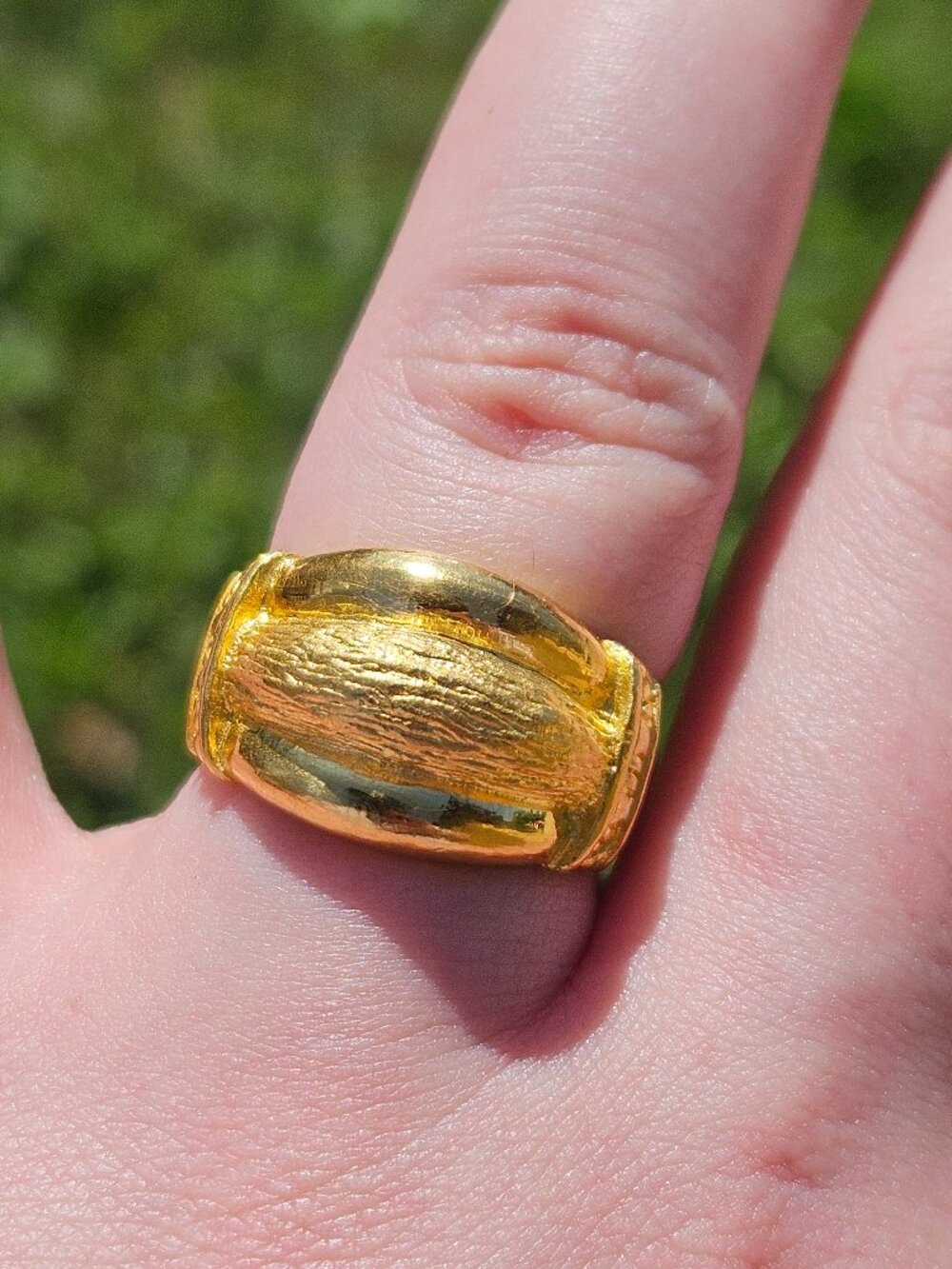 22K Yellow Gold Brushed Wide Band Cocktail Statement Ring 13mm Wide Size 8
